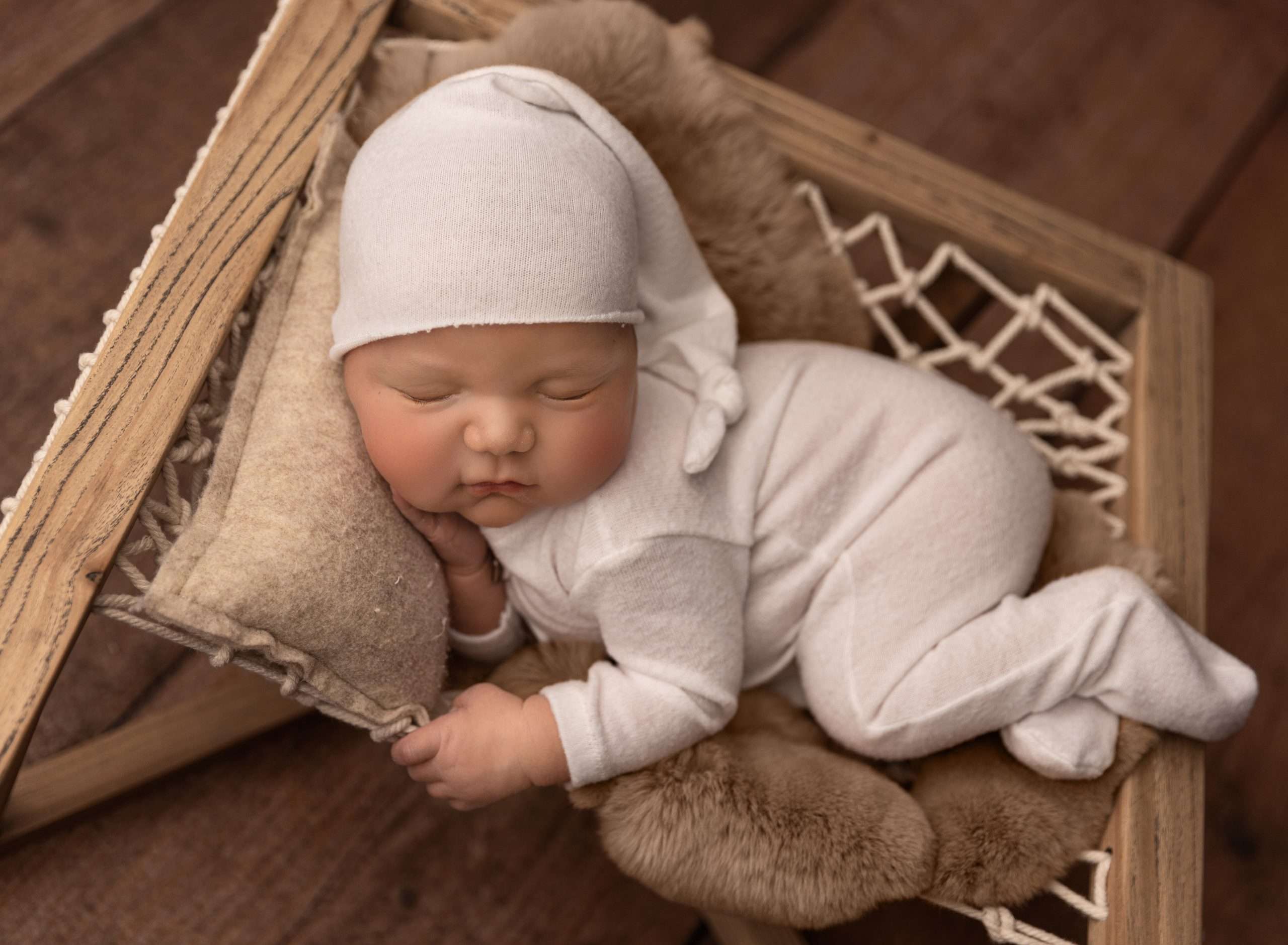 newborn photography Sunbury OH, Lewis Center OH baby photographer, newborn photography packages