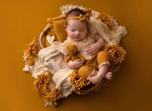 best newborn photography Columbus Ohio, newborn photographer near me, newborn photography packages