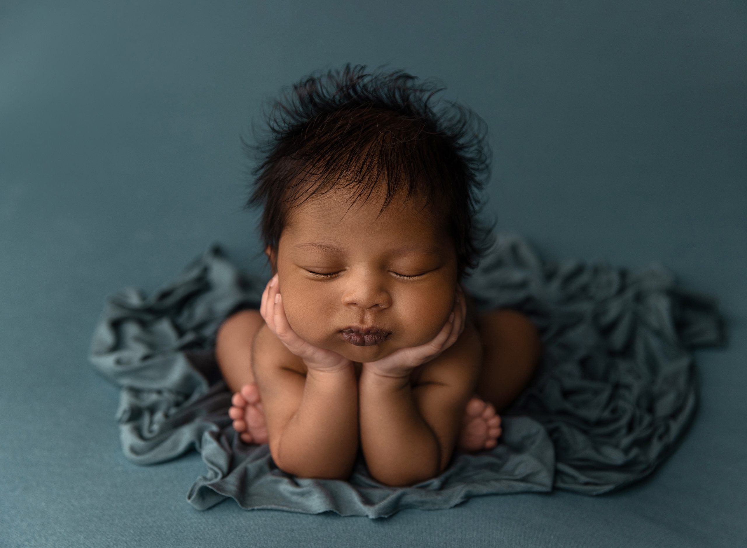 Upper Arlington OH newborn photographer, newborn photography near me Upper Arlington OH, newborn portraits Upper Arlington OH