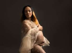 best maternity photographer Columbus OH, pregnancy photoshoot Columbus Ohio, professional maternity photos