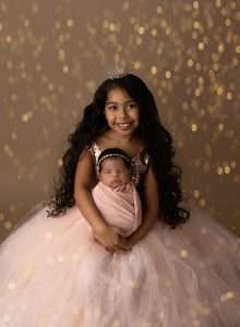 newborn portrait studio Columbus OH, Sunbury OH newborn photographer, newborn photography near me, newborn photography packages