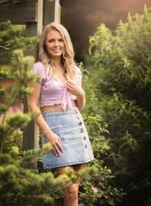 senior pictures columbus ohio. senior pics near me, Columbus OH senior portraits, graduation photos Columbus OH, Sunbury OH senior portrait photography