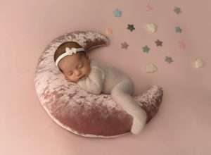newborn portrait studio Sunbury OH, Upper Arlington OH newborn photographer, newborn photography near me