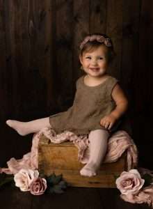 baby milestone session Delaware OH, baby portraits Delaware Ohio, baby photographer near me