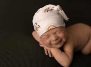 newborn portrait studio Sunbury OH, Upper Arlington OH newborn photographer, newborn photography near me