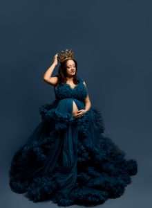 best maternity photography Columbus Ohio, maternity portrait studio near me, Sunbury OH maternity photographer