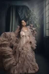 best maternity photography Columbus Ohio, maternity portrait studio near me, Sunbury OH maternity photographer