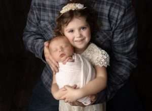 newborn portrait studio Sunbury OH, Upper Arlington OH newborn photographer, newborn photography near me