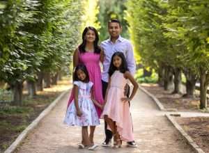 family photography in Columbus OH, get family pictures taken, best family photographer near me