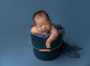 newborn portrait studio Sunbury OH, Upper Arlington OH newborn photographer, newborn photography near me