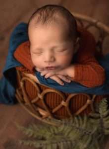 newborn portrait studio Sunbury OH, Upper Arlington OH newborn photographer, newborn photography near me