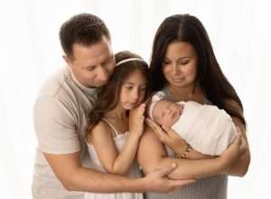 Columbus Ohio family photography, family photographer near me, newborn portrait studio Sunbury OH, Upper Arlington OH newborn photographer, newborn photography near me