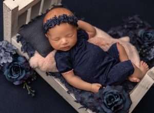 Columbus Ohio family photography, family photographer near me, newborn portrait studio Sunbury OH, Upper Arlington OH newborn photographer, newborn photography near me