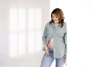 best maternity photographer Columbus OH, pregnancy photoshoot Columbus Ohio, professional maternity photos