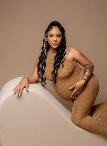 best maternity photographer Columbus Ohio, maternity portrait studio near me Columbus Ohio